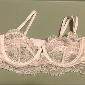 Elegant Lace Bralette in White